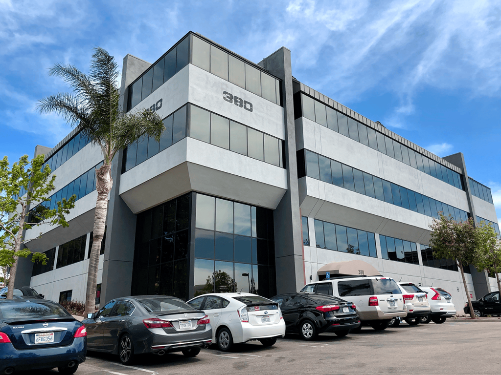 Vista Atrium 380